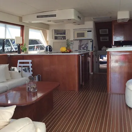Hausboot/yacht Botel
