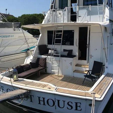 Botel Hausboot/yacht *